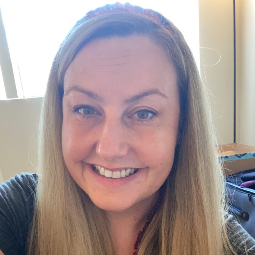 Meet your Posher, Laura